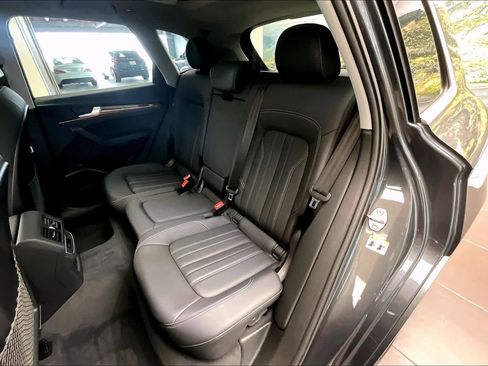 Used 2023 Audi Q5 2.0T Premium Plus w/ Premium Plus Package image 21