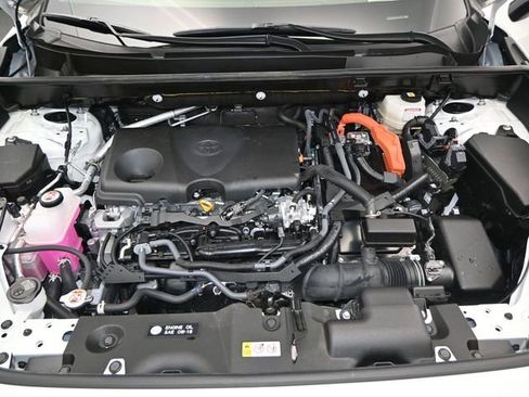 Used 2025 Toyota RAV4 LE image 19