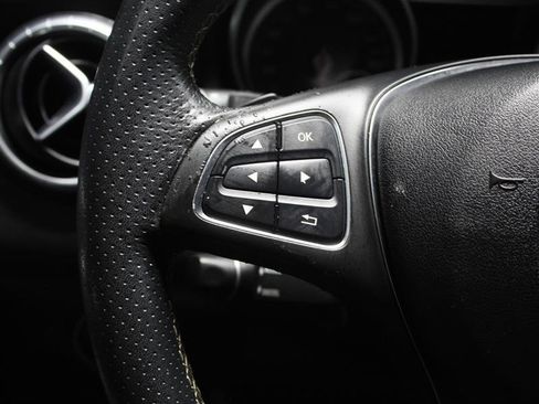 Used 2018 Mercedes-Benz CLA 250 image 11