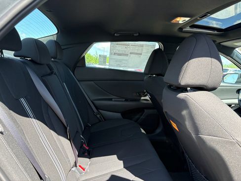 New 2026 Hyundai Elantra SEL Sport Premium FWD image 21