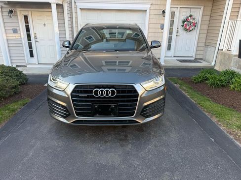 Used 2018 Audi Q3 2.0T Premium AWD/4WD image 3