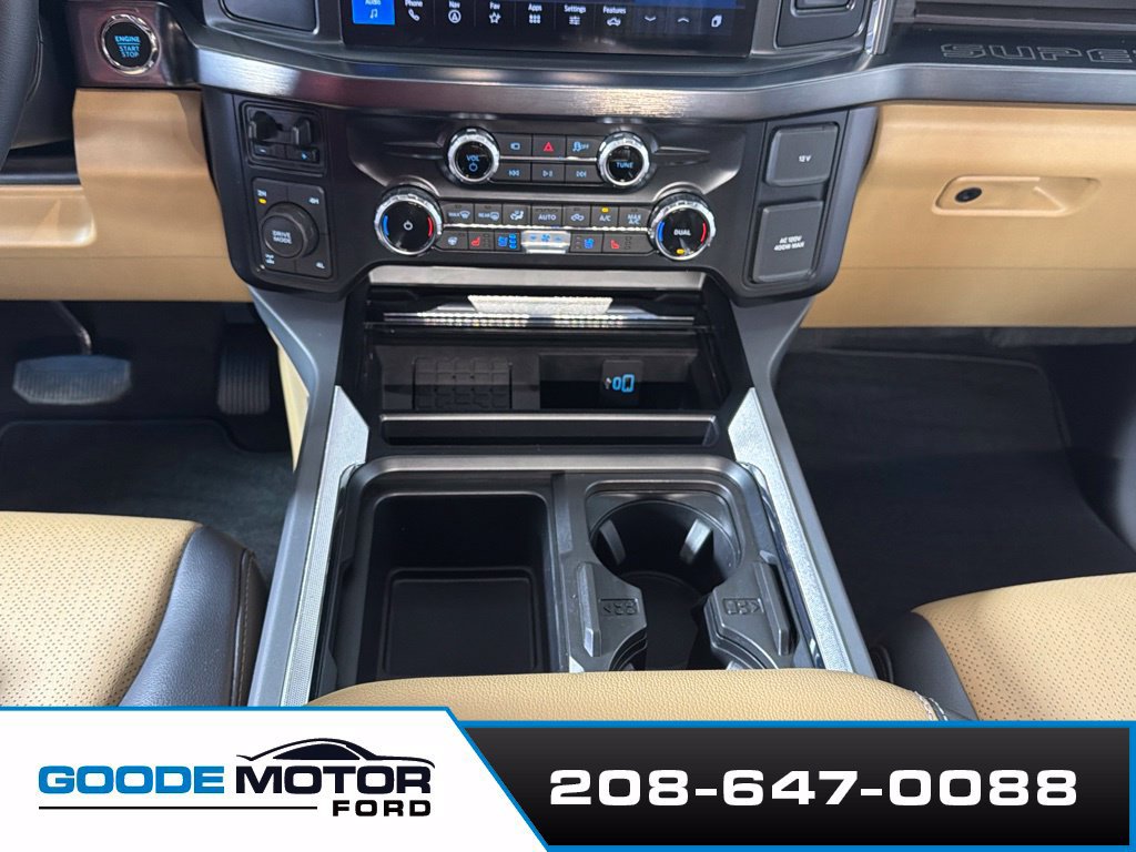 Used 2025 Ford F350 Lariat w/ Chrome Package AWD/4WD image 18