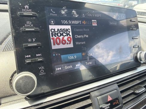 Used 2020 Honda Accord EX-L image 16