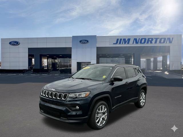Used 2024 Jeep Compass Latitude AWD/4WD image 10