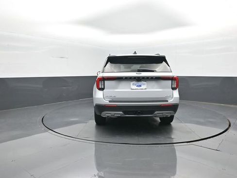 Used 2025 Ford Explorer Active w/ Active Comfort Package AWD/4WD image 6