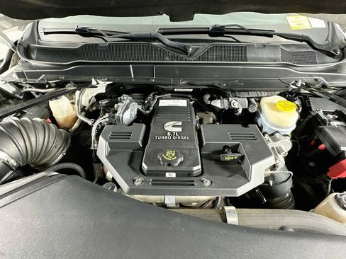 Used 2022 RAM 2500 Limited AWD/4WD image 33