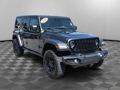 Used 2024 Jeep Wrangler Unlimited Sport AWD/4WD image 9