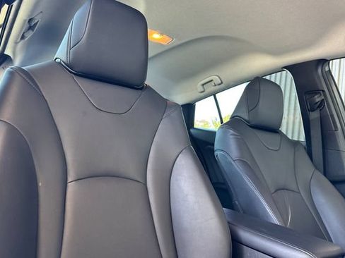 Used 2018 Toyota Prius Prime Advanced FWD image 17
