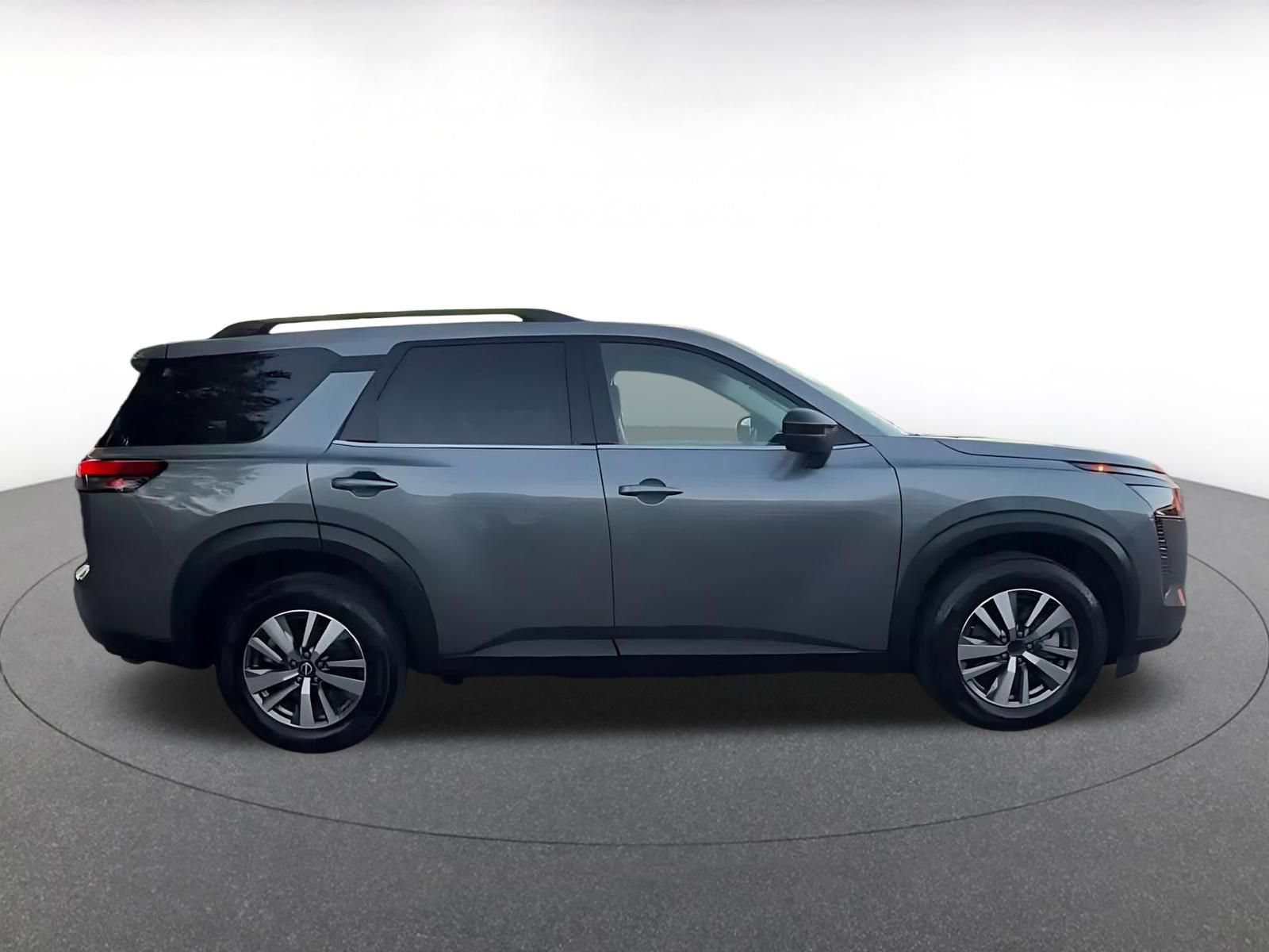 Used 2026 Nissan Pathfinder SL FWD image 15