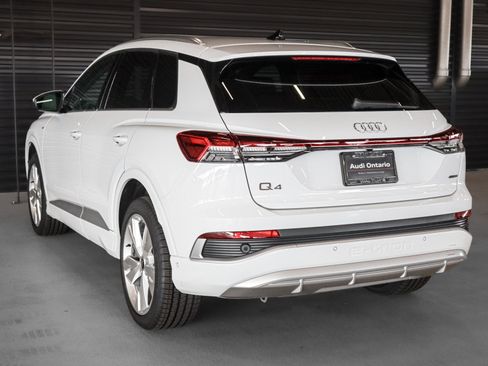 Used 2023 Audi Q4 e-tron Premium Plus AWD/4WD image 2