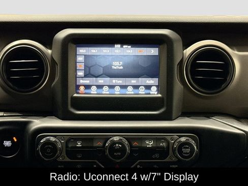 Used 2021 Jeep Gladiator Sport image 22