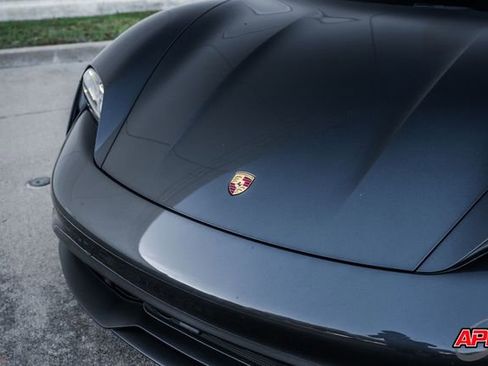 Used 2021 Porsche Taycan 4S w/ Premium Package image 25