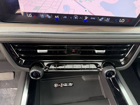 New 2026 Chevrolet Tahoe High Country image 25