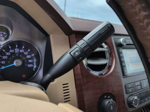 Used 2012 Ford F250 King Ranch w/ King Ranch w/Chrome Pkg AWD/4WD image 33