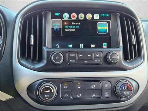 Used 2015 Chevrolet Colorado LT w/ Luxury Package RWD image 13