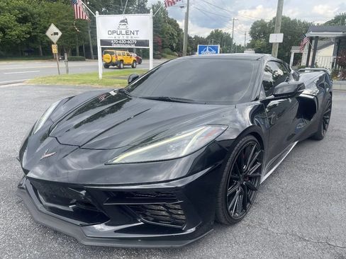 Used 2021 Chevrolet Corvette Stingray Premium Conv w/ Z51 Performance Package RWD image 3