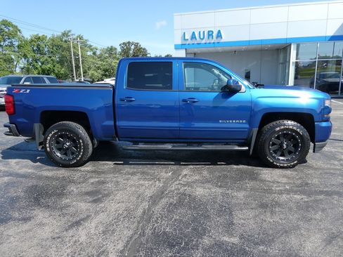 Used 2018 Chevrolet Silverado 1500 LT w/ All Star Edition AWD/4WD image 4