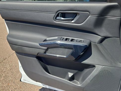 New 2026 Nissan Pathfinder SV image 26