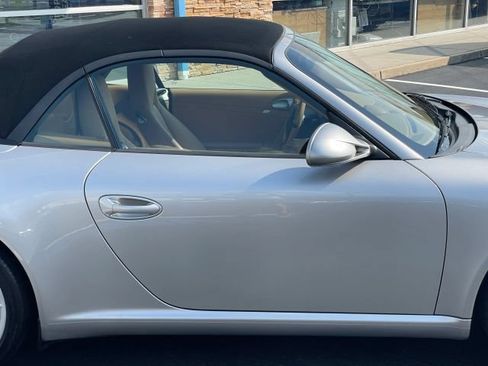 Used 2011 Porsche 911 Carrera RWD image 18