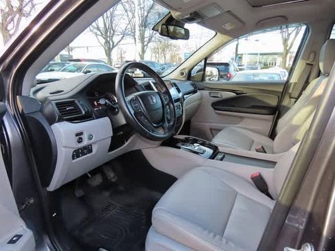 Certified 2020 Honda Ridgeline RTL-E image 2