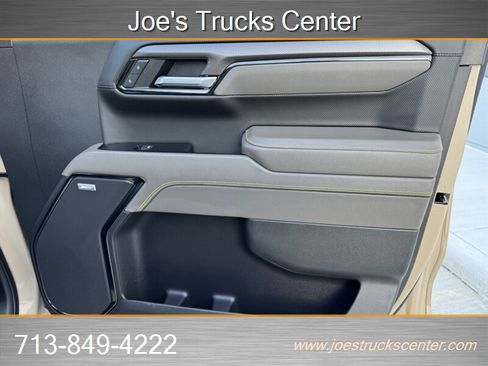 Used 2023 Chevrolet Silverado 1500 ZR2 image 27