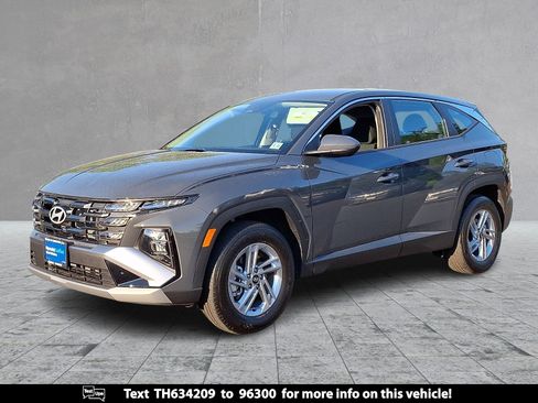 Used 2026 Hyundai Tucson SE AWD/4WD image 1