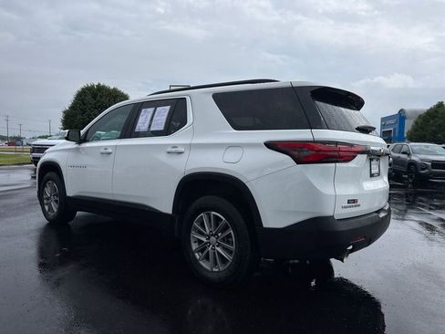 Used 2023 Chevrolet Traverse LT FWD image 4
