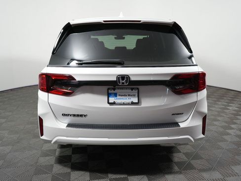 Certified 2026 Honda Odyssey Sport-L image 6