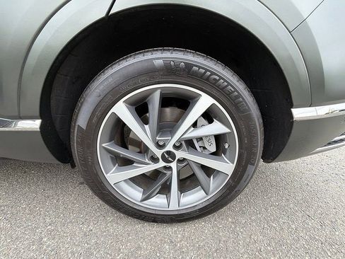 Used 2025 Genesis GV80 3.5T Advanced AWD/4WD image 9