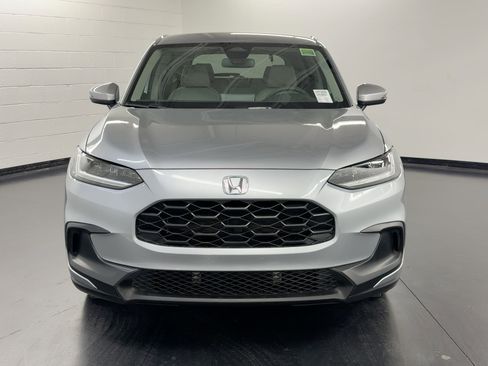 Certified 2023 Honda HR-V LX image 6