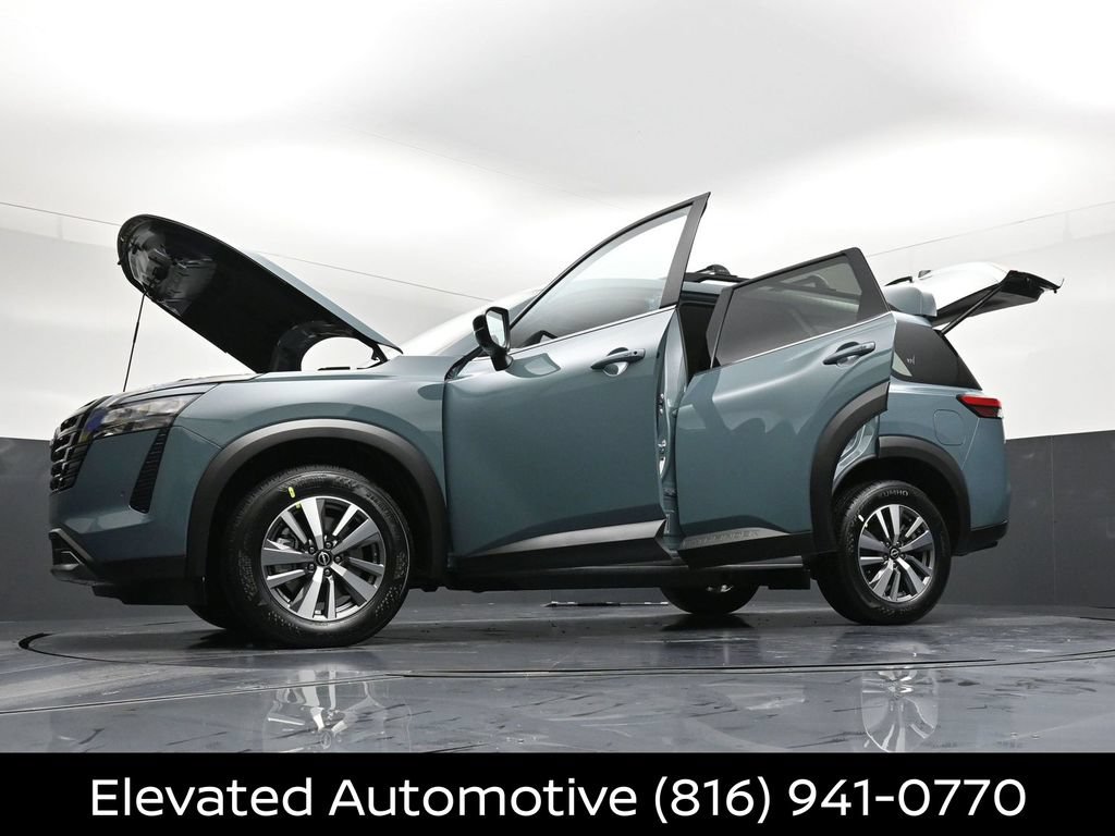 Certified 2026 Nissan Pathfinder SL AWD/4WD image 40
