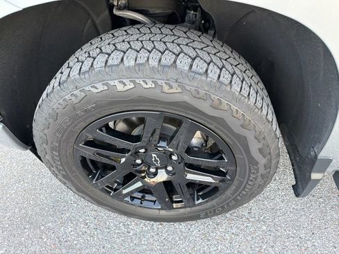 Used 2025 Chevrolet Silverado 1500 Custom w/ Turbomax Blackout Package RWD image 12