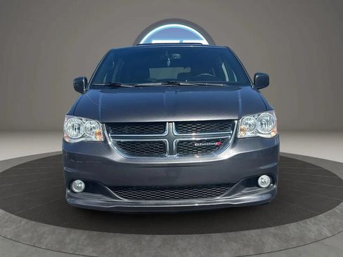 Used 2017 Dodge Grand Caravan SXT FWD image 19
