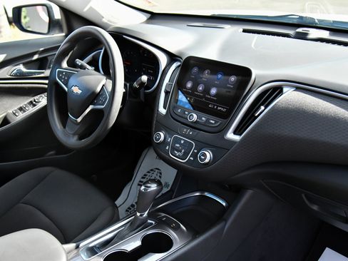 Used 2020 Chevrolet Malibu LS w/ Driver Confidence Package II image 38