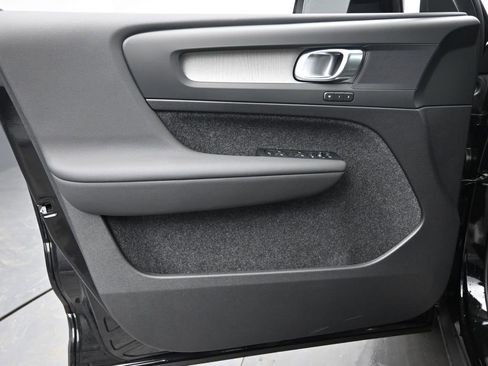 New 2026 Volvo XC40 B5 Plus w/ Protection Package Premier image 22