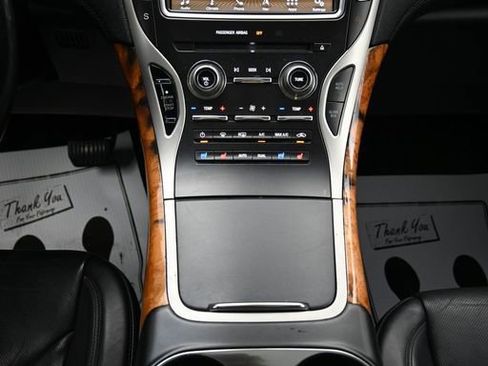 Used 2016 Lincoln MKX Reserve w/ Climate Package AWD/4WD image 22