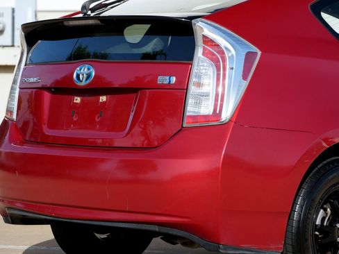 Used 2013 Toyota Prius Three FWD image 33
