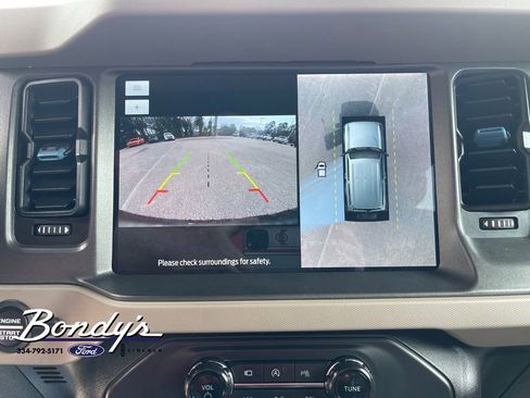 Used 2024 Ford Bronco Wildtrak image 6