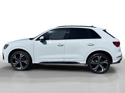 Used 2023 Audi Q3 2.0T Premium Plus w/ Premium Plus Package AWD/4WD image 2