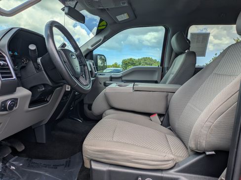 Used 2015 Ford F150 XLT w/ Equipment Group 302A Luxury AWD/4WD image 30