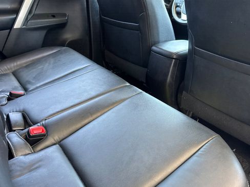 Used 2015 Toyota RAV4 Limited w/ Technology Package AWD/4WD image 31