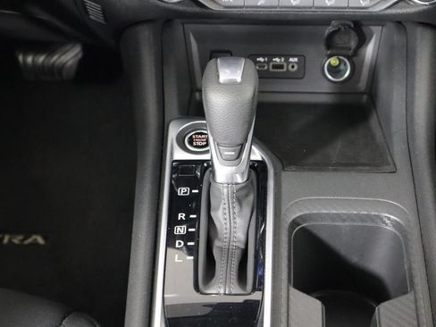 Used 2025 Nissan Sentra SV FWD image 27