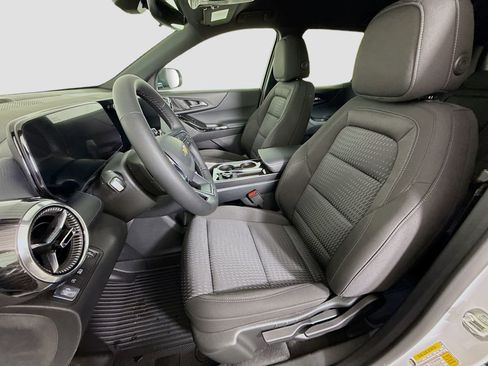 New 2026 Chevrolet Equinox LT w/ Safety and Technology Package FWD image 20