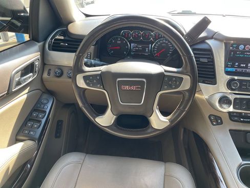 Used 2018 GMC Yukon XL SLT w/ Open Road Package AWD/4WD image 13