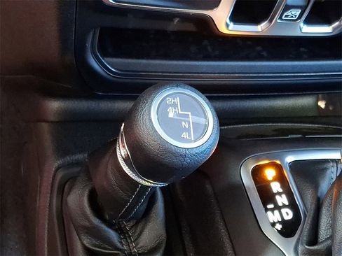 New 2025 Jeep Gladiator Sport image 14