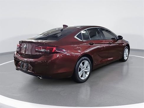 Used 2018 Buick Regal Preferred w/ Sights and Sounds Package image 3