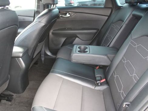 Used 2024 Kia Forte GT-Line FWD image 38