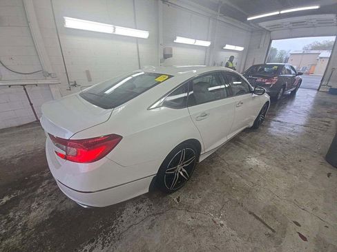 Used 2022 Honda Accord Touring image 4