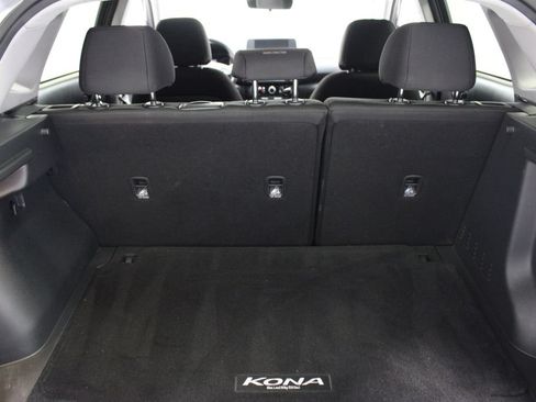 Used 2022 Hyundai Kona SE FWD image 16