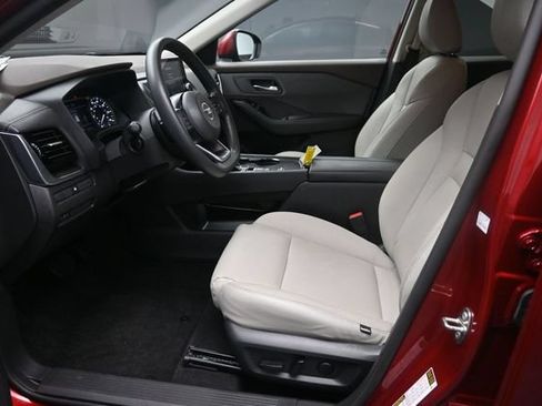 Used 2021 Nissan Rogue SV FWD image 17